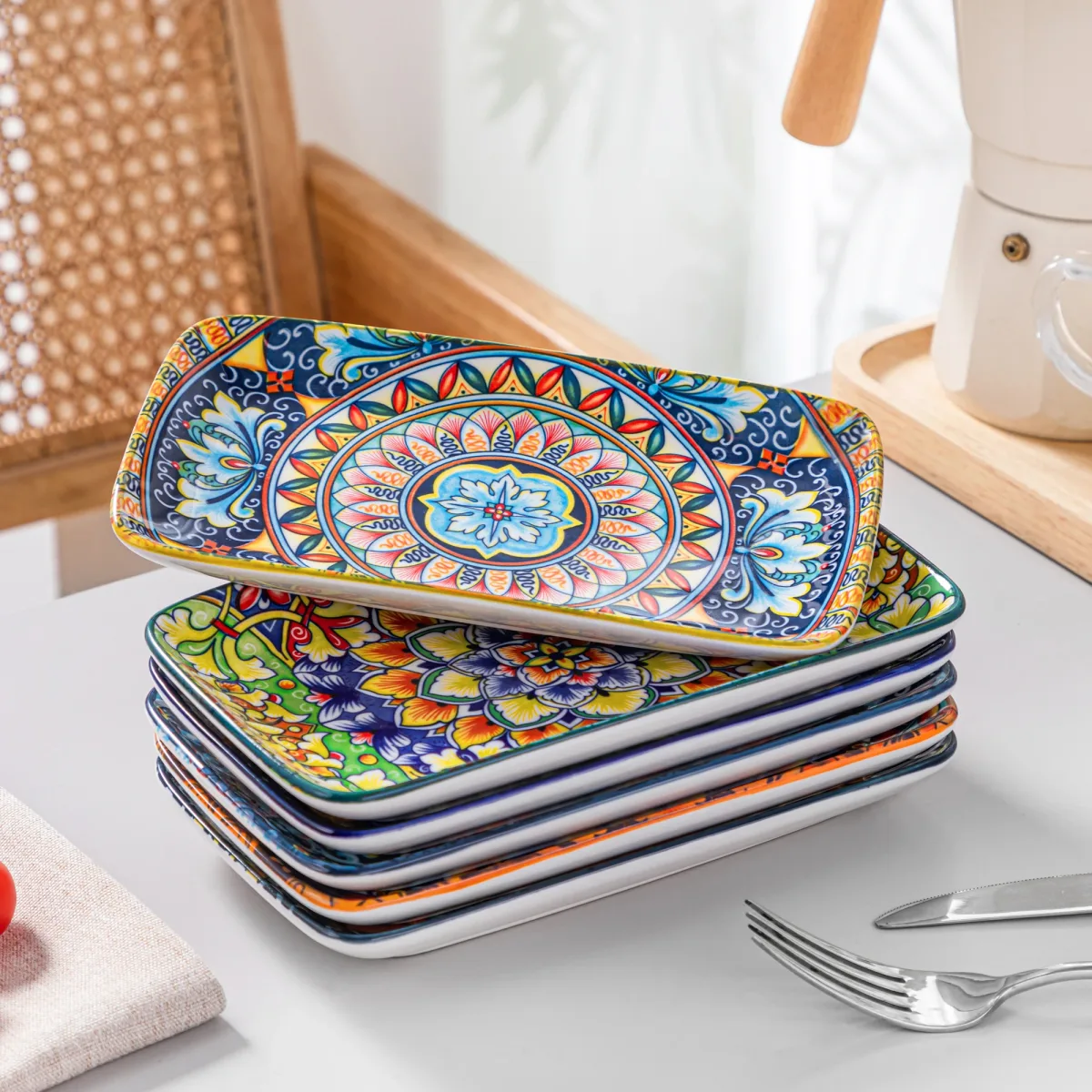 Assiettes rectangulaires à motif fleuri, 21,5 cm